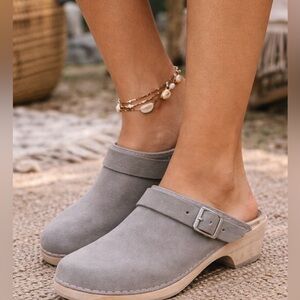 NIB Mia x Free People Swedish‎ Taupe Gray Clogs Minimalist Scandi Chic 9
